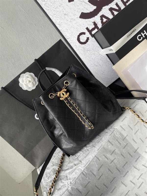 2026127213729536 700